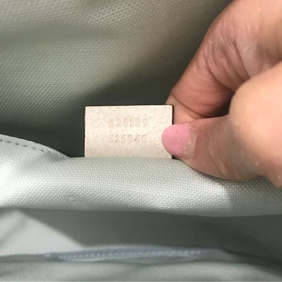 Gucci
floral canvas tote    - Picture 7 of 13
